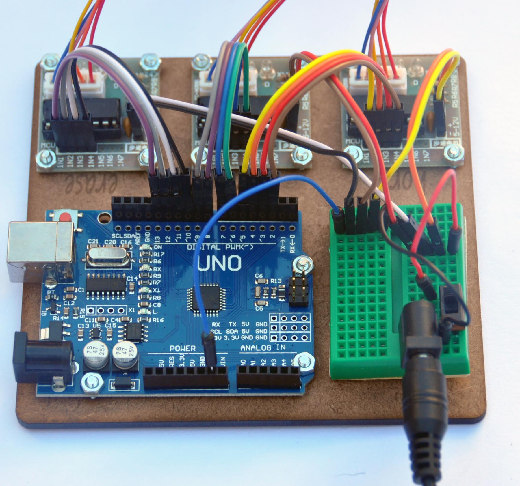 Electronics Base 4 – Geek Mom Projects
